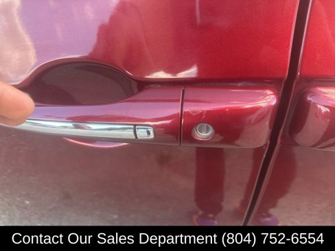 Used 2017 Chrysler Pacifica Touring-L image 11