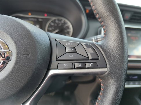 Certified 2020 Nissan Kicks SR image 37