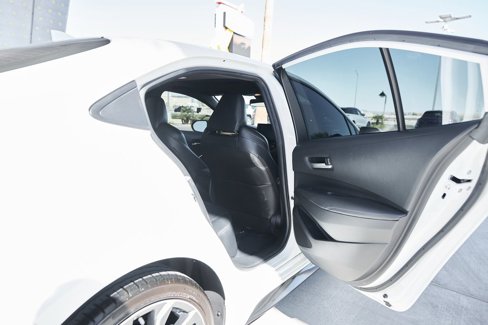 Used 2020 Toyota Corolla XSE image 14