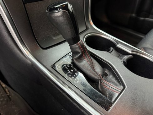 Used 2017 Toyota Camry SE image 18
