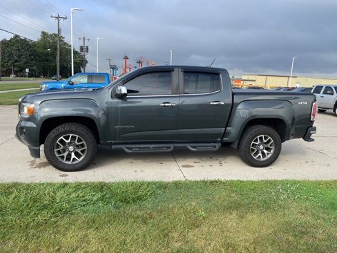 Used 2017 GMC Canyon SLT image 9