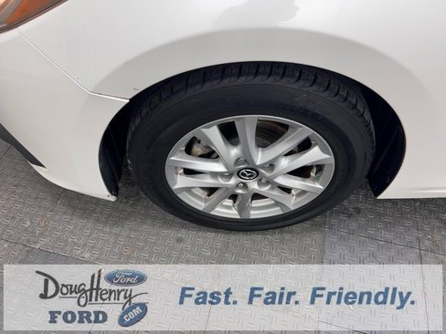 Used 2016 MAZDA MAZDA3 i Touring image 18