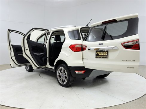 Used 2020 Ford EcoSport Titanium image 11