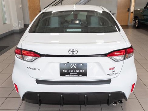 New 2025 Toyota Corolla SE image 17