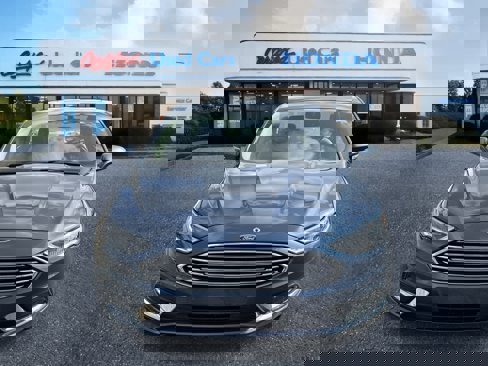 Used 2018 Ford Fusion SE w/ Fusion SE Technology Package image 8