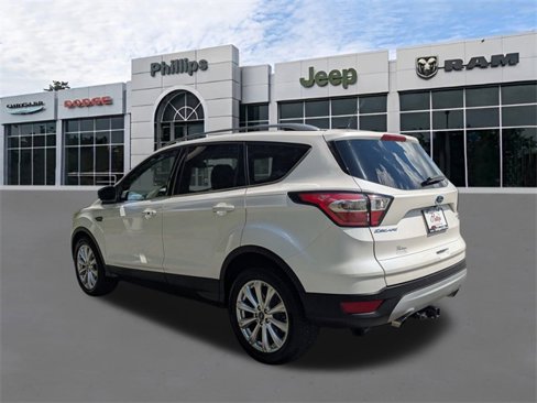 Used 2017 Ford Escape Titanium image 5