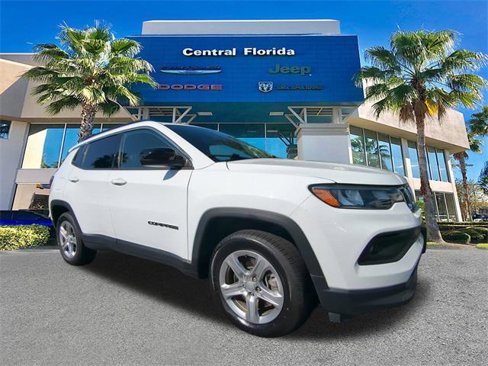 Certified 2024 Jeep Compass Latitude image 2