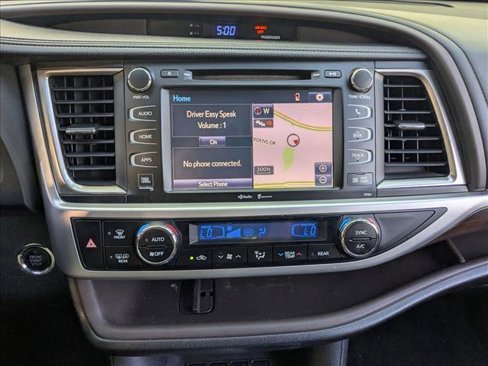 Used 2014 Toyota Highlander Limited image 15