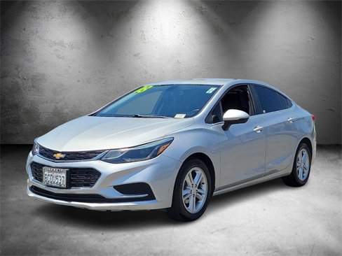 Used 2018 Chevrolet Cruze LT image 5