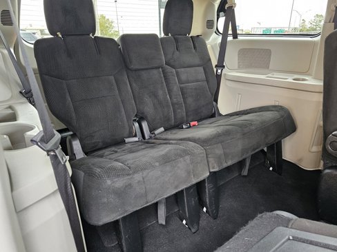 Used 2016 Dodge Grand Caravan SE w/ Quick Order Package 29E SE image 14