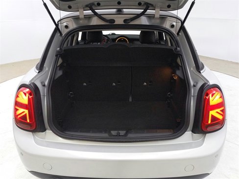 Used 2020 MINI Cooper 4-Door Hardtop w/ Storage Package image 42