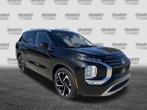 Used 2022 Mitsubishi Outlander SEL image 2