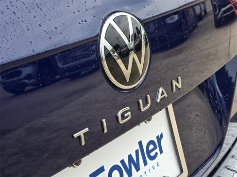 Used 2024 Volkswagen Tiguan SE image 11