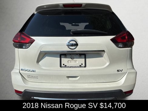 Used 2018 Nissan Rogue SV image 4