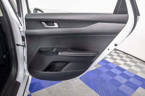 Used 2022 Kia K5 LXS image 16