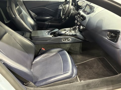 Used 2019 Aston Martin V8 Vantage Coupe image 20