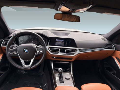 Used 2021 BMW 330i Sedan w/ Convenience Package image 23