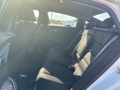Used 2024 Chevrolet Malibu LT image 11