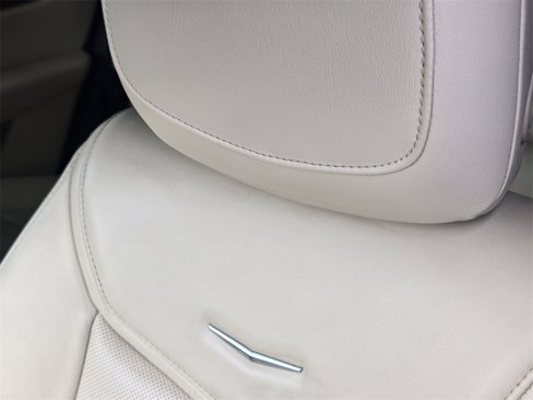 Used 2017 Cadillac XT5 Luxury w/ LPO, Wheel Lock Package image 15