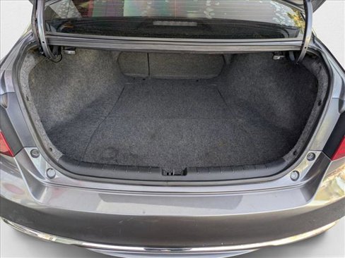 Used 2017 Honda Accord Sport image 6