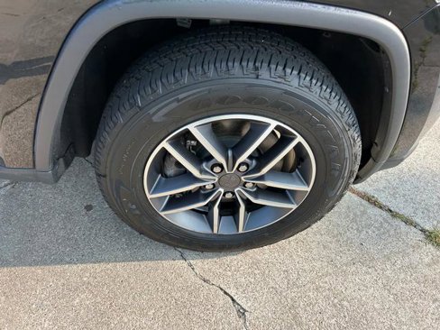 Certified 2022 Jeep Grand Cherokee Limited image 24