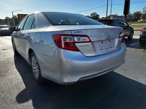Used 2013 Toyota Camry L image 5
