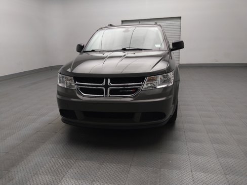 Used 2020 Dodge Journey SE w/ SE Popular Equipment Group image 15