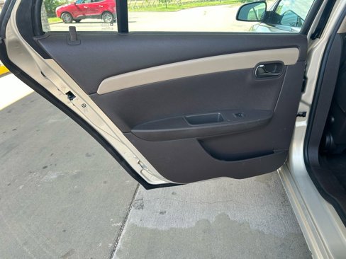 Used 2009 Chevrolet Malibu LS image 14