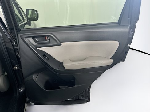 Used 2015 Subaru Forester 2.5i Premium image 28