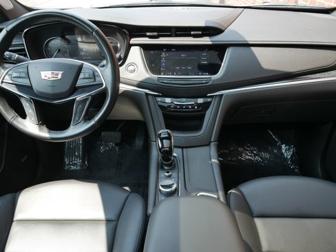 Certified 2022 Cadillac XT5 Premium Luxury w/ LPO, Floor Liner Package image 14