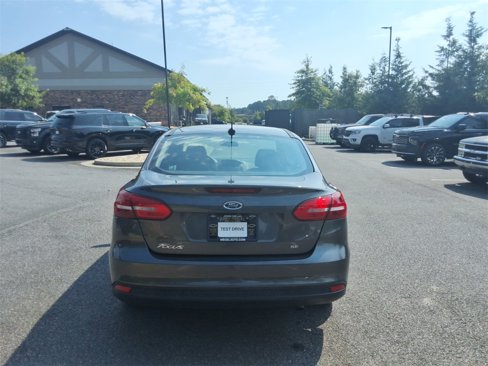 Used 2018 Ford Focus SE image 6