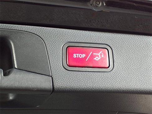 Used 2020 Mercedes-Benz GLC 300 4MATIC image 16