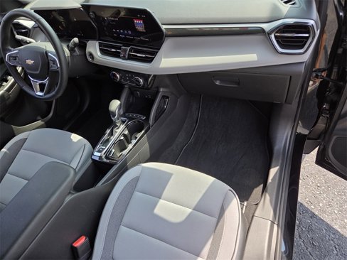 Used 2024 Chevrolet TrailBlazer LT w/ LT Cold Weather Package image 19