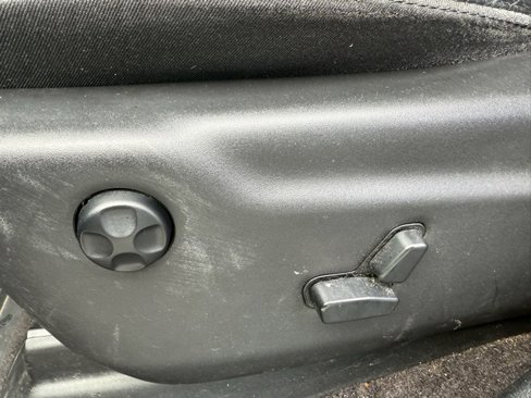 Used 2019 Jeep Grand Cherokee Altitude image 25