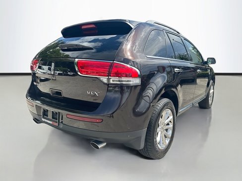 Used 2013 Lincoln MKX FWD image 8