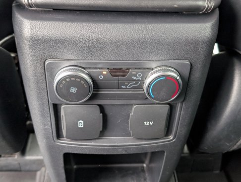 Certified 2021 Ford Explorer XLT w/ Equipment Group 202A image 17