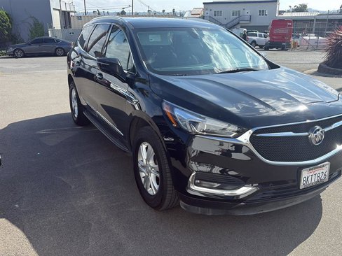 Used 2019 Buick Enclave Essence w/ LPO, Luxury Package image 8