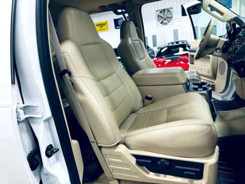 Used 2010 Ford F350 Lariat image 37
