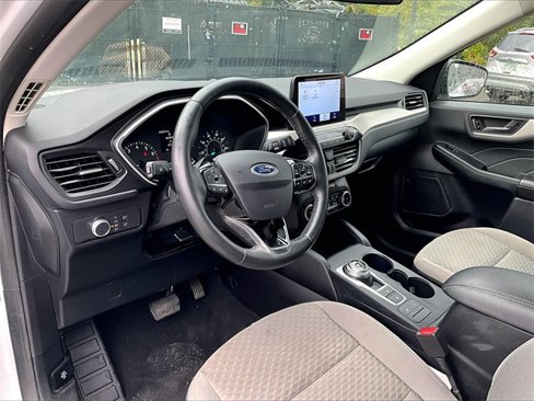 Used 2022 Ford Escape SE w/ Cold Weather Package image 14