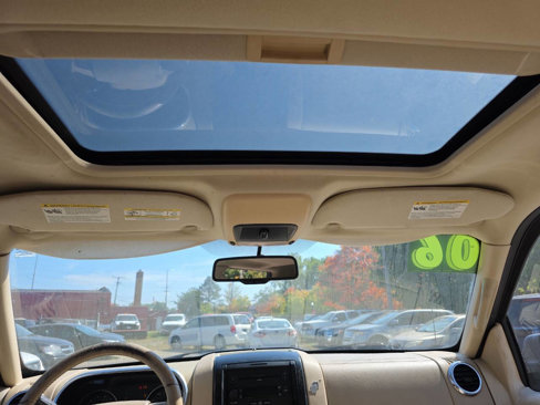 Used 2006 Ford Explorer XLT image 19