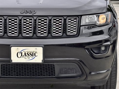 Used 2019 Jeep Grand Cherokee Altitude image 8