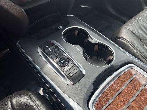 Used 2020 Acura MDX SH-AWD image 28