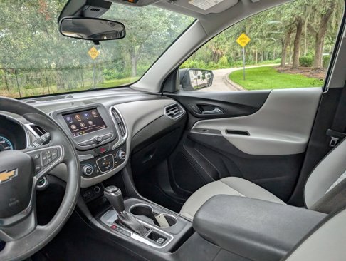 Used 2020 Chevrolet Equinox LS image 14
