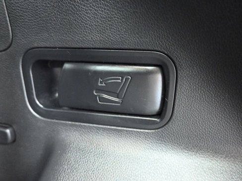 Used 2019 Hyundai Santa Fe XL SE image 55