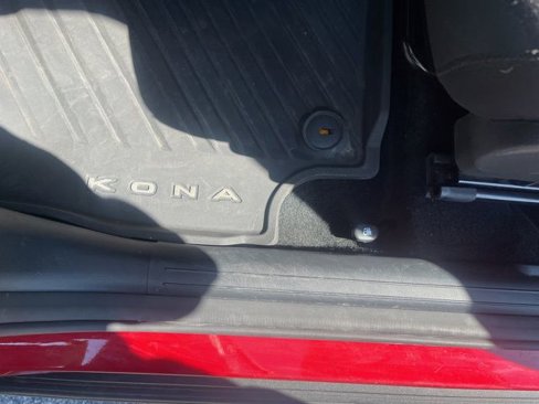 Used 2025 Hyundai Kona SE image 17