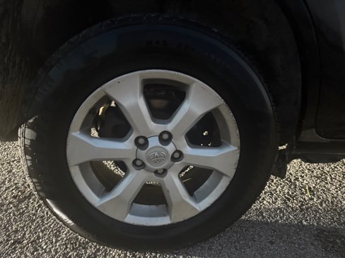 Used 2007 Toyota RAV4 2WD image 17