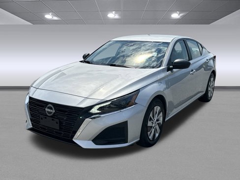 Used 2024 Nissan Altima 2.5 S image 7