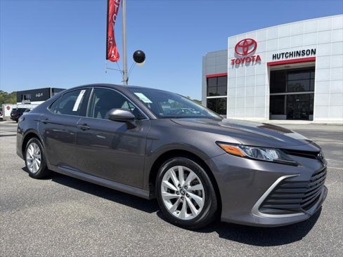 Certified 2023 Toyota Camry LE image 1