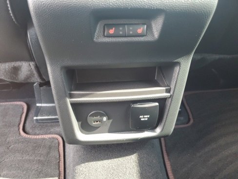 Certified 2022 Ford Edge Titanium w/ Equipment Group 301A image 18