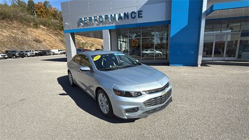 Used 2017 Chevrolet Malibu LT image 1
